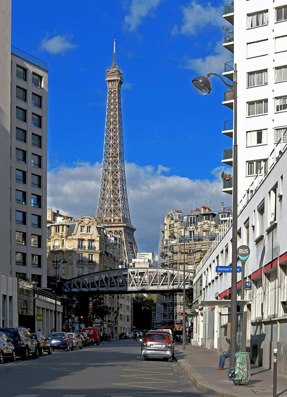 Charming Eiffel Tower Beaugrenelle *